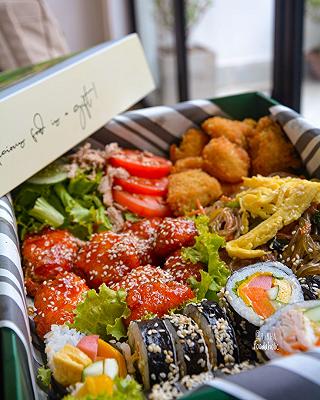 Box đồ Hàn,burger nhiều món lạ ngon té xỉu có chỗ ngồi xinh như quán cà phê - ảnh 2 box dồ hàn,burger nhiều món lao ngon té xỉu có chỗ ngồi xinh như quán cà phê - anh 2