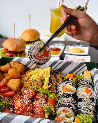 Box đồ Hàn,burger nhiều món lạ ngon té xỉu có chỗ ngồi xinh như quán cà phê - ảnh 1 box dồ hàn,burger nhiều món lao ngon té xỉu có chỗ ngồi xinh như quán cà phê - anh 1