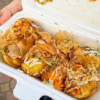 Xe đẩy bán Takoyaki không thấy ngơi khách bao giờ khu Hai Bà Trưng - ảnh 1 xe day ban takoyaki khong thay ngoi khach bao gio khu hai ba trung - anh 1