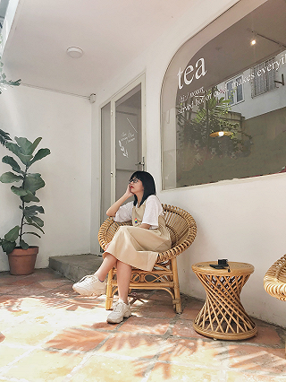 Nhờ nhân viên quán chụp hình hộ và cái kết... - ảnh 3 nho nhan vien quan chup hinh ho va cai ket... - anh 3