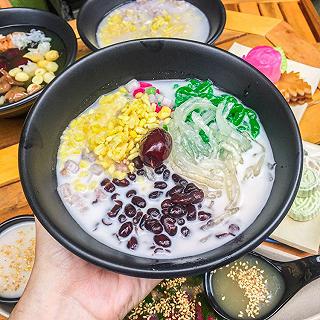 ĐÁNH TAN CÁI NÓNG NGÀY HÈ SÀI GÒN VỚI CHÈ CHỢ NỔI TRÀ ÔN NGỌT BÙI MANG ĐẬM DẤU ẤN MIỀN TÂY - ảnh 3 danh tan cai nong ngay he sai gon voi che cho noi tra on ngot bui mang dam dau an mien tay - anh 3