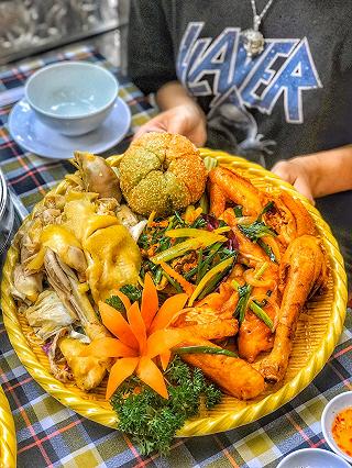 Xử đẹp nguyên nồi "Lẩu Riêu Cua Hải Sản" - giá hạt dẻ mà chất lượng khỏi chê - ảnh 3 xu dep nguyen noi "lau rieu cua hai san" - gia hat de ma chat luong khoi che - anh 3