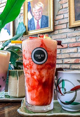 TIỆM CAFE SÁCH RETRO LÀM MÊ MẨN NHỮNG TÍN ĐỒ NGHỆ THUẬT - THE XI CAFE - ảnh 2 tiem cafe sach retro lam me man nhung tin do nghe thuat - the xi cafe - anh 2
