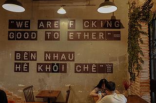 Phát hiện quán cà phê có trà ổi muối Hảo hảo và Kẹo Xoài Nhân Muối ớt. - ảnh 5 phat hien quan ca phe co tra oi muoi hao hao va keo xoai nhan muoi ot. - anh 5
