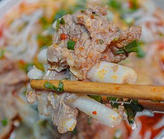 PHÁT HIỆN QUÁN BÚN BÒ ĐẶC BIỆT CÓ SỤN BÒ SIÊU HẤP DẪN DÀNH CHO TEAM GHIỀN BÚN BÒ GIỐNG MÌNH🙌🏻 - ảnh 6 phat hien quan bun bo dac biet co sun bo sieu hap dan danh cho team ghien bun bo giong minh🙌🏻 - anh 6