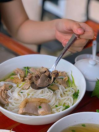 Ngon nhức nhối tô phở đậm hương vị Việt Nam từ những năm 30 - ảnh 5 ngon nhuc nhoi to pho dam huong vi viet nam tu nhung nam 30 - anh 5