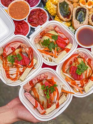 BÁNH GIÒ CHỈ 20K NGẬP TOPPING‼️ CHẢO ĐỒ CHIÊN NGẬP TRỜI ĂN KÈM 7 LOẠI SỐT - ảnh 5 bánh giò chỉ 20k ngaôp topping‼️ chảo dồ chiên ngaôp trời ăn kèm 7 loaoi sốt - anh 5