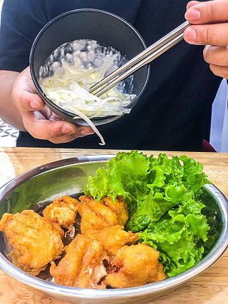Ăn Quả Nhớ Kẻ Trồng Cây, Ăn Gà Với Sốt Kem Hành Mới Ngon! - ảnh 4 an qua nho ke trong cay, an ga voi sot kem hanh moi ngon! - anh 4
