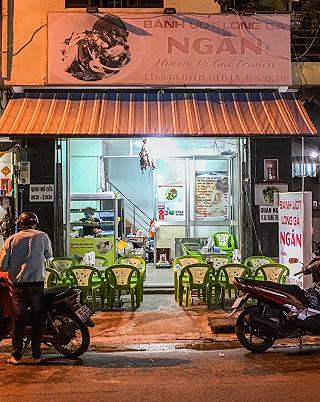 Bánh Ướt Lòng Gà Ngân - Ăn Liền Hông Cần Phân Vân - ảnh 6 banh uot long ga ngan - an lien hong can phan van - anh 6