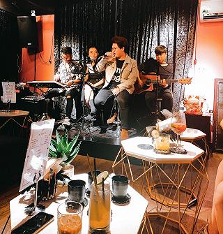 Phiêu Acoustic - ảnh 2 phieu acoustic - anh 2