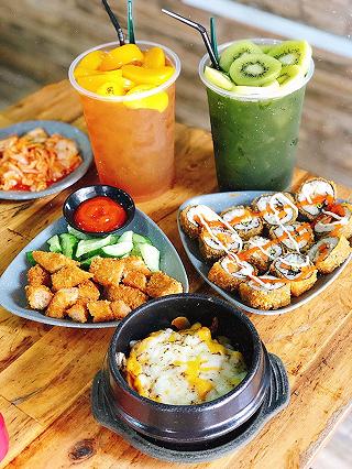 Quán ăn đường Trần Phú 14 Trà Đào Momo - Trần Phú 401B Trần Phú, Phường 07, Quận 5, Hồ Chí Minh | riviu.vn