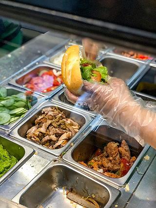 BÁNH MÌ PEW PEW - ảnh 4 banh mi pew pew - anh 4