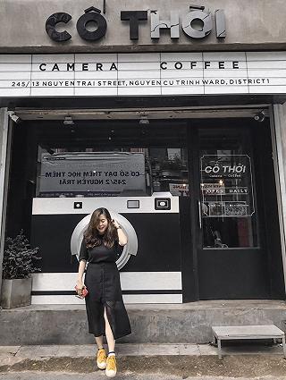Tiệm cafe máy phim siêu xinh xẻo núp hẻm quận 1 - ảnh 6 tiem cafe may phim sieu xinh xeo nup hem quan 1 - anh 6