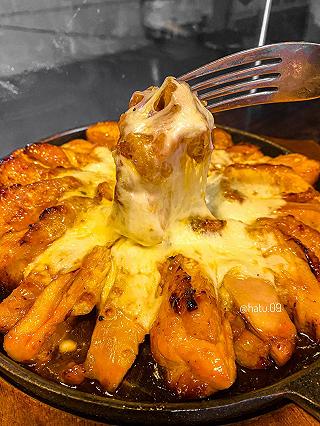 GÀ KHÔNG XƯƠNG PHÔ MAI CAY XÉ LÒNG 😆😆 - ảnh 1 ga khong xuong pho mai cay xe long 😆😆 - anh 1