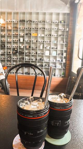 CAFE MÁY ẢNH PHIM GIỮA LÒNG SAIGON - ảnh 2 cafe may anh phim giua long saigon - anh 2