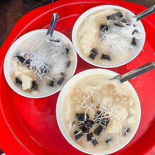 Hơn 20 năm làm nghề cô Thuyết tào phớ đồng hành cùng bao thể hệ học sinh tới khi trưởng thành - ảnh 1 hon 20 nam lam nghe co thuyet tao pho dong hanh cung bao the he hoc sinh toi khi truong thanh - anh 1