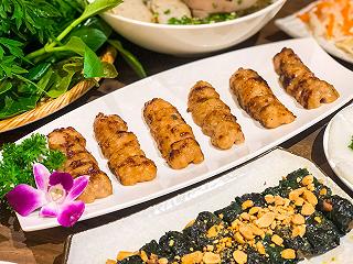 ĐẾN VỚI NHÀ HÀNG HOÀNG TÂM MANG ĐẬM DẤU ẤN ẨM THỰC MIỀN TÂY - ảnh 6 den voi nha hang hoang tam mang dam dau an am thuc mien tay - anh 6