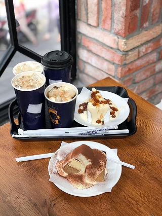 Đạo trà sữa èn bánh ngọt làm sao có thể bỏ qua Cheese Coffee - ảnh 1 dao tra sua en banh ngot lam sao co the bo qua cheese coffee - anh 1