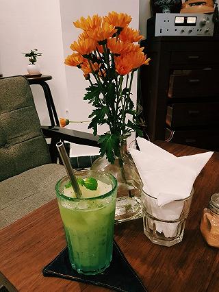 The Vintage Emporium Cafe - ảnh 3 the vintage emporium cafe - anh 3