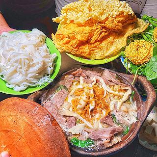 Ăn đã đời Lẩu Bò Nồi Đất giá rẻ ngất ngây - khách nườm nượp hơn 40 năm ở Sài Gòn - ảnh 2 an da doi lau bo noi dat gia re ngat ngay - khach nuom nuop hon 40 nam o sai gon - anh 2
