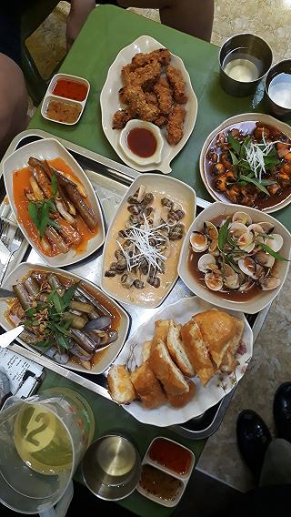 Quán ốc mlem mlem nhất khu Phạm Ngọc Thạch - ảnh 2 quan oc mlem mlem nhat khu pham ngoc thach - anh 2