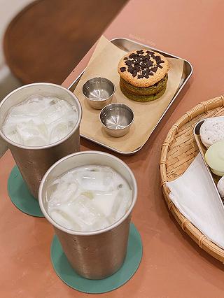 “Sorry, I’m busy eating Bơ right now!” - ảnh 4 “sorry, i’m busy eating bo right now!” - anh 4