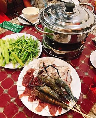 Lẩu Tôm Càng Quận 10 có đáng đưa vào bộ sưu tập lẩu Saigon ??? 😌😌 - ảnh 1 lau tom cang quan 10 co dang dua vao bo suu tap lau saigon ??? 😌😌 - anh 1