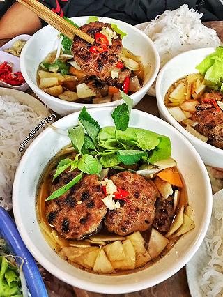Đi thử bún chả que tre trong phố khó tìm nhất nhì Hà Nội - ảnh 1 di thu bun cha que tre trong pho kho tim nhat nhi ha noi - anh 1
