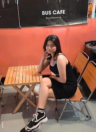Có một nơi quán có tên Bus Cafe có rất nhiều cảnh đẹp - ảnh 2 co mot noi quan co ten bus cafe co rat nhieu canh dep - anh 2