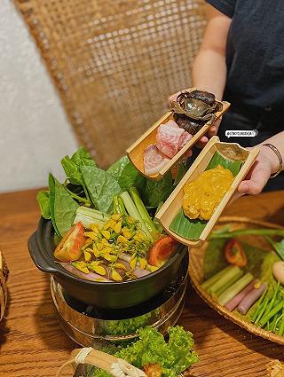 CẦM 100K ĂN NO BỂ BỤNG VỚI "ĐẠI TIỆC" TOÀN MẤY MÓN ĐẶC SẢN MIỀN TÂY 😱 - ảnh 3 cam 100k an no be bung voi "dai tiec" toan may mon dac san mien tay 😱 - anh 3