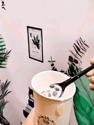 🍹Đang buồn miệng thì order 1 ly trà sữa YIYI, trà sữa ngon xĩu, chỉ từ 18k, còn được ship tận răng :))) - ảnh 1 🍹dang buon mieng thi order 1 ly tra sua yiyi, tra sua ngon xiu, chi tu 18k, con duoc ship tan rang :))) - anh 1