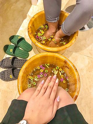 Lâu lâu dẫn ny đi gội đầu dưỡng sinh cho healthy cho balanced 💁♀️🧖♀️ - ảnh 3 lau lau dan ny di goi dau duong sinh cho healthy cho balanced 💁♀️🧖♀️ - anh 3
