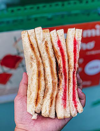 💁🏻♂️THƠM ƠI LÀ THƠM SANDWICH 10K NƯỚNG DÂU 🍓 BƠ 🧀 ĐẬU PHỘNG 🥜 CA DÉ. - ảnh 2 💁🏻♂️thom oi la thom sandwich 10k nuong dau 🍓 bo 🧀 dau phong 🥜 ca de. - anh 2