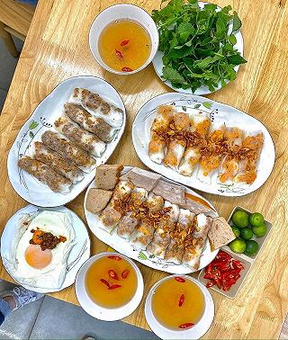 BÁNH CUỐN DẺO NÚNG NÍNH MLEM MLEM CHO NGÀY RÉT - ảnh 2 banh cuon deo nung ninh mlem mlem cho ngay ret - anh 2