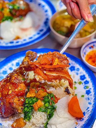 Chất lượng như nhà nấu CƠM TẤM BÀ RÒM hơn 30 chinh phục bao thực khách nổi danh với món sườn nướng mật ong không phẩm màu - ảnh 2 chat luong nhu nha nau com tam ba rom hon 30 chinh phuc bao thuc khach noi danh voi mon suon nuong mat ong khong pham mau - anh 2