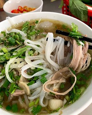 Phở Hoàng siêu ngon chuẩn vị - ảnh 1 pho hoang sieu ngon chuan vi - anh 1