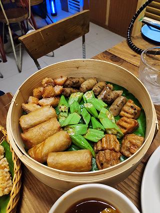 Dứt gọn mâm ăn vặt siuuu too nhaaa - ảnh 2 dut gon mam an vat siuuu too nhaaa - anh 2