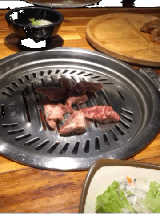 Buffet xèo xèo with mèo 🐱 - ảnh 1 buffet xeo xeo with meo 🐱 - anh 1