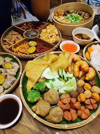 Dứt gọn mâm ăn vặt siuuu too nhaaa - ảnh 1 dut gon mam an vat siuuu too nhaaa - anh 1
