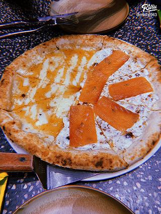 Pizza 4P's - Landmark 72 pizza 4p's - landmark 72