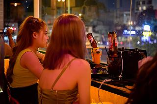 QUÁN CHILL BEER PHÊ NÈ MỌI NGƯỜI - ảnh 1 quan chill beer phe ne moi nguoi - anh 1