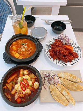 Quán Hàn Quốc mới mở ở Bình Thạnh ( nghe nói có chi nhánh 1 ở Thủ Đức) - ảnh 2 quan han quoc moi mo o binh thanh ( nghe noi co chi nhanh 1 o thu duc) - anh 2