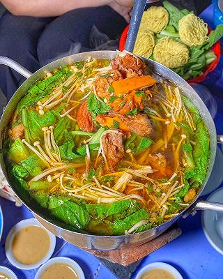Chắc chắn phải thử LẨU BÒ KHO CAMPUCHIA “độc nhất” Sài Gòn - ăn phê tới nóc - ảnh 3 chac chan phai thu lau bo kho campuchia “doc nhat” sai gon - an phe toi noc - anh 3