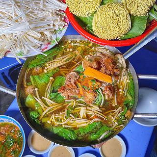 Chắc chắn phải thử LẨU BÒ KHO CAMPUCHIA “độc nhất” Sài Gòn - ăn phê tới nóc - ảnh 2 chac chan phai thu lau bo kho campuchia “doc nhat” sai gon - an phe toi noc - anh 2