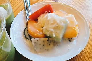 LẠNH LẠNH ĂN KEM BƠ THÌ ĐỈNH LUÔN NHA - ảnh 2 lanh lanh an kem bo thi dinh luon nha - anh 2