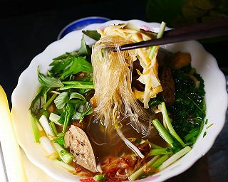 tô miến măng rẻ mà ấm lòng - ảnh 2 to mien mang re ma am long - anh 2