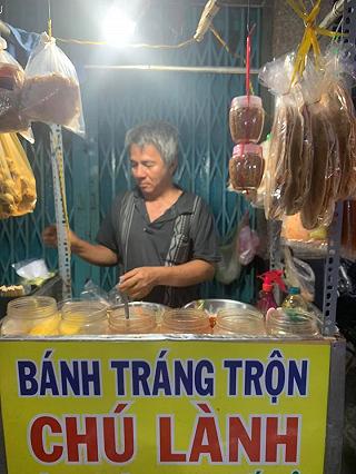Bánh tráng trộn Chú Lành - ảnh 1 banh trang tron chu lanh - anh 1