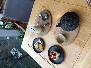 Quán cafe Nhật tông trắng sang chảnh - ảnh 2 quan cafe nhat tong trang sang chanh - anh 2