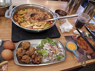 Lẩu tokbokki cho tín đồ mê đồ ăn Hàn - ảnh 1 lau tokbokki cho tin do me do an han - anh 1