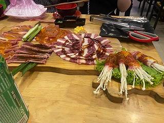Trại bò bbq - ảnh 2 trai bo bbq - anh 2